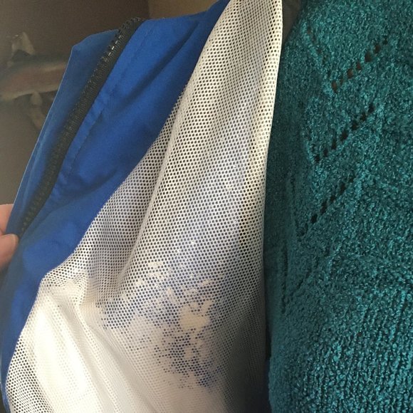 USED CABELA'S BLUE ZIPPERED WINDBREAKER SIZE SMALL - Picture 4 of 9